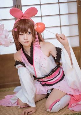 女子美容院_1080P高清视频播放